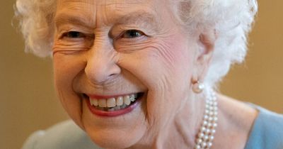 Queen played cheeky trick on Queen Mother every day so she wasn't late for dinner