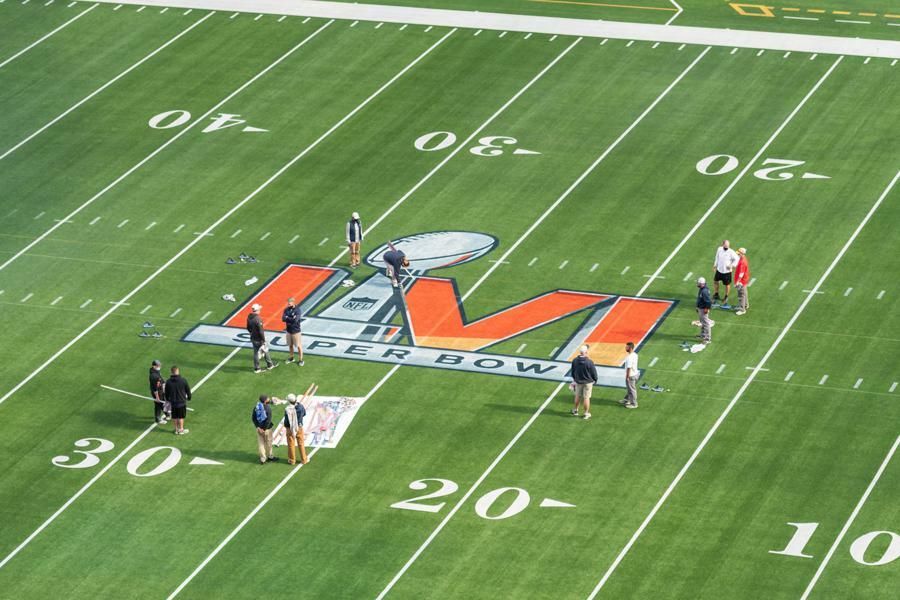 Bengals take team photos, first look at Super Bowl LVI locker room