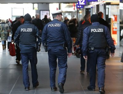 Hundreds of public toilets in Berlin broken in gang's pursuit of coins