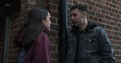 ITV's Coronation Street fans all say same thing as Amy goes after 'bad boy' Jacob