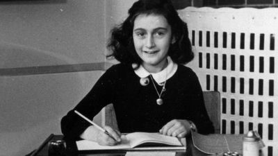 Former Queensland homicide detective played key role on team searching for who betrayed Anne Frank’s family to the Nazis