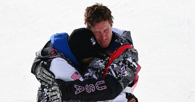 Snowboard icon Shaun White shows his class as he helps his physio through cancer