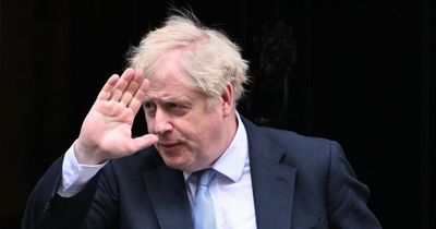 Tory MPs preparing to oust Boris Johnson if he's fined for rule-breaking parties