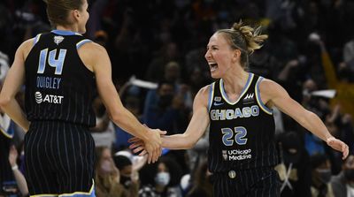 Report: Sky Re-Signing Courtney Vandersloot on One-Year Deal