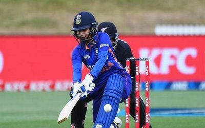 New Zealand-India women’s ODIs | India loses first ODI by 62 runs