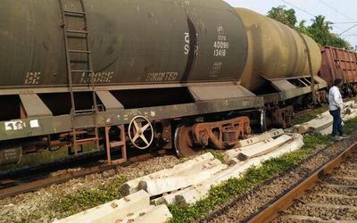 Damaged track restored in Shoranur-Ernakulam section; three trains cancelled