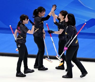Fujisawa gives Japan thrilling win over Denmark in women's curling