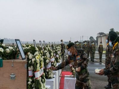 Wreath-laying ceremony held to pay homage to Army personnel who died after avalanche in Arunachal