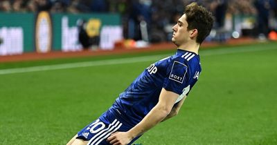 Marcelo Bielsa sticks to his guns with Leeds United starting XI as team news v Everton confirmed