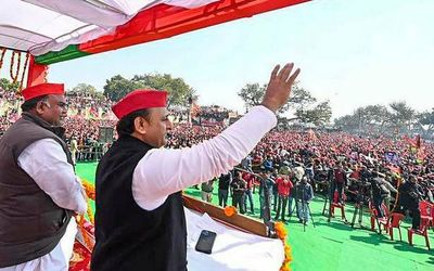 U.P. Assembly elections | One party trying to stop SP from defeating BJP, says Akhilesh Yadav