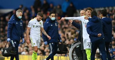 Leeds United suffer another yet injury blow as Stuart Dallas forced off early against Everton