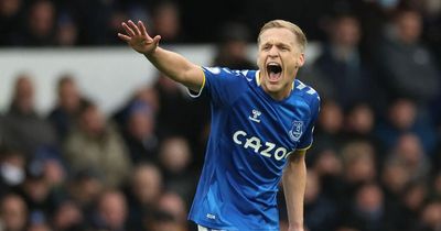 Donny van de Beek offers stern Man Utd rebuke on first Everton start