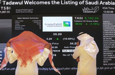 Saudi Arabia gives 4% of Aramco to investment fund