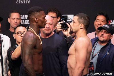 Twitter reacts to Israel Adesanya’s title defense over Robert Whittaker in UFC 271 rematch