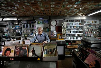 Once Lebanon's center of glamor, Hamra Street goes dark