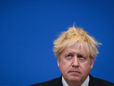 Boris Johnson news – live: PM ‘can win next election’ as Starmer receives death threats after Savile slur