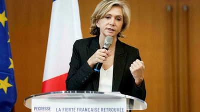 Conservative Pécresse holds crucial rally after defections, Sarkozy criticism