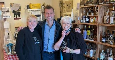 Lanarkshire café teams up with Rangers legend to raise money for charity