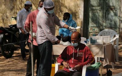 Daily COVID-19 cases in India plunge to 32,596