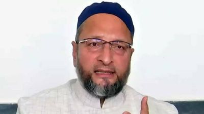 A girl in 'hijab' will be country's PM one day: AIMIM chief Asaduddin Owaisi