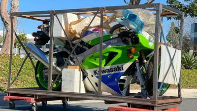 Homologation For Sale: 1992 Kawasaki ZX-7R K2 In Original Crate