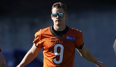 NFL fans’ jaws dropped over Joe Burrow’s Super Bowl 56 pregame look