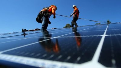 As household solar stresses the grid, WA and South Australia will have the power to turn it off