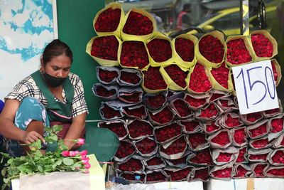Day of Love gesture fails to lift spirits