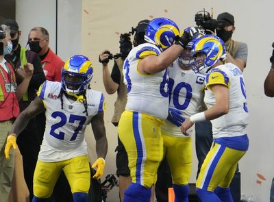 Matthew Stafford connects with Cooper Kupp for Rams score