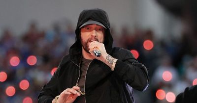 Super Bowl 2022 fans go wild as Eminem takes knee during epic halftime show