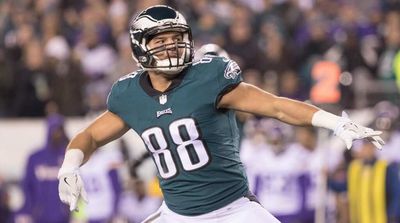 Former Eagles TE Trey Burton, Who Threw ‘Philly Special’ TD, Mocks Rams For Super Bowl LVI Attempt
