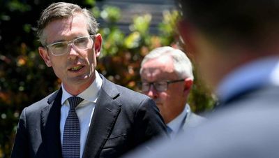 'We won't be doing deals', Perrottet says as NSW government slips further into minority