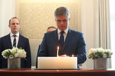 Ukraine could drop Nato ambitions to avoid war, ambassador says