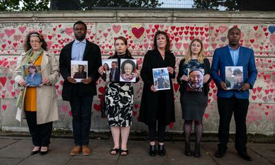 Bereaved families call for PM to lose say over UK Covid inquiry topics