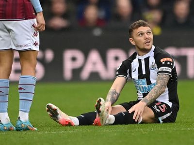 Kieran Trippier: Newcastle confirm defender has fractured bone in his foot