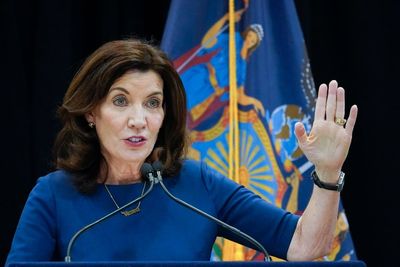 Sen. Gillibrand endorses Hochul in New York governor's race