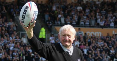 Johnny Whiteley dead: Hull and Great Britain rugby league legend passes away, aged 91