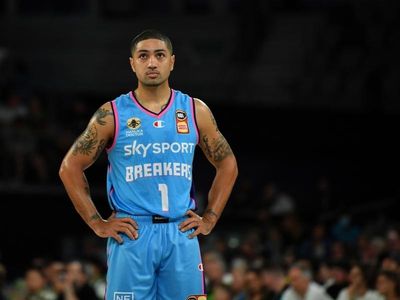 Breakers edge out Taipans in NBL thriller
