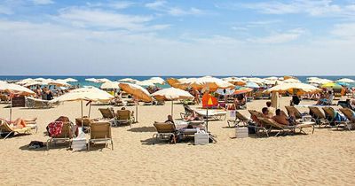 Top tips on how to save hundreds of euro when booking holidays abroad