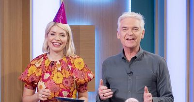 ITV This Morning told to 'give' hosting job to other duo as Holly Willoughby and Phillip Schofield disappear again