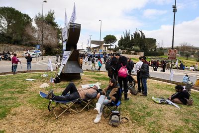 Israelis mount their own COVID "Freedom Convoy"