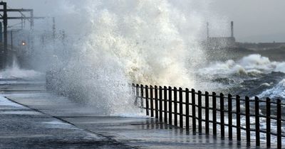 Storm Dudley 'danger to life' warning as 80mph gales to hit Falkirk