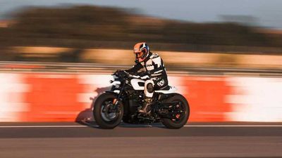 Harley Sportster S Clocks Record-Breaking 24-Hour Endurance Run