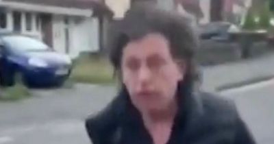 Thug armed with knife and hammer launches vicious attack on woman in street