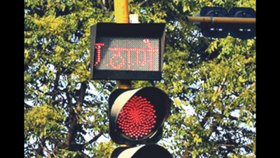 In Bhopal, traffic sign says 'welcome to Thane'