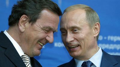 Ex-German chancellor Schroeder’s Russia ties cast a shadow over Scholz's trip to Moscow