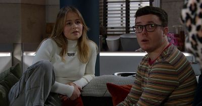 Emmerdale spoiler: Liv and Vinny run away amid shock wedding plan leaving Mandy fuming