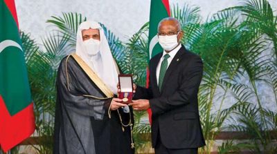 Maldives President Awards MWL Chief ‘Order of Honor of the Republic’