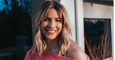 Gemma Atkinson praised for showing off 'reality' behind glamorous photo shoots