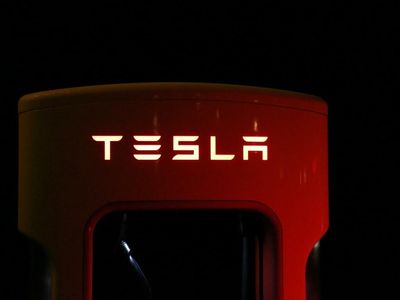 Like It Or Not, Super Bowl Ads Show There Are 'Alternatives To Tesla Coming,' Says Analyst
